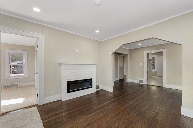 Building Photo - 292 W Marshall St