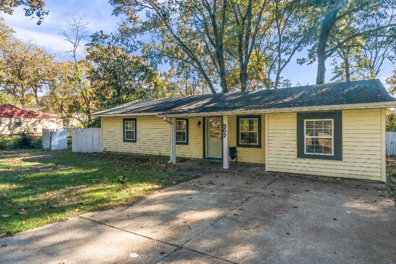 902 E Leake St, Clinton, MS 39056 House Rental in Clinton, MS