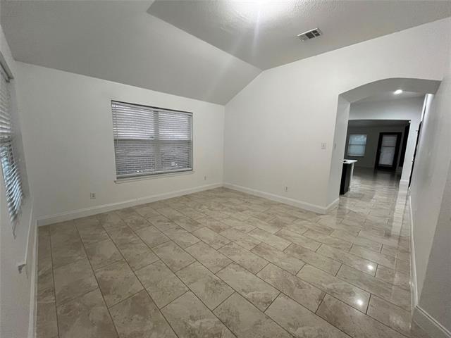 Foto del edificio - 6304 Spring Ranch Dr