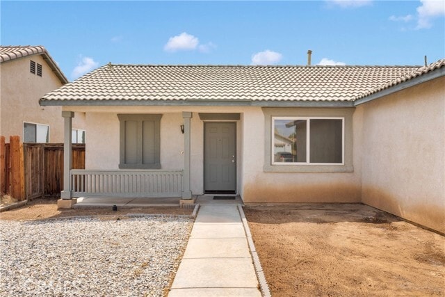 Building Photo - 15368 Ross Dr