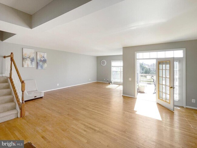 Building Photo - 43845 Chadwick Terrace