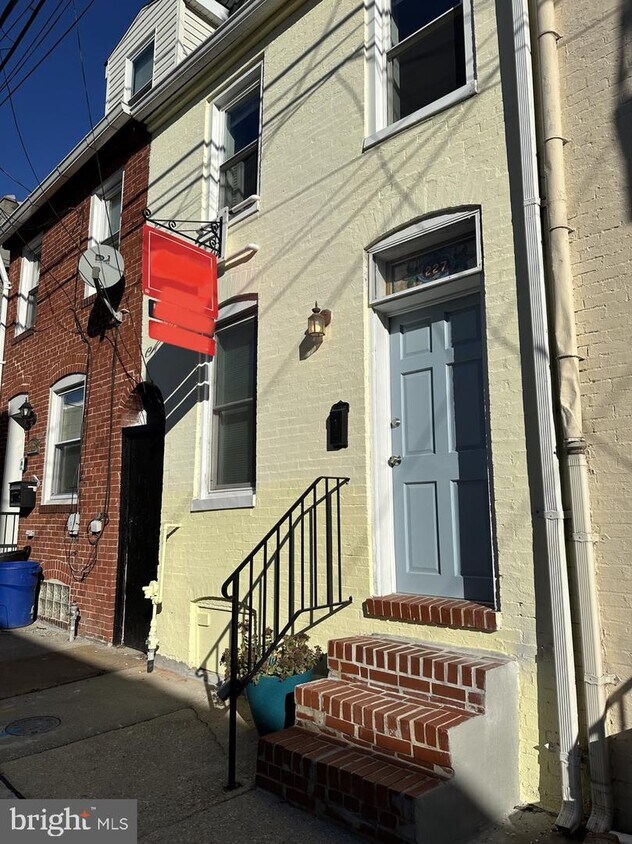 227 S Durham St, Baltimore, MD 21231 Townhome Rentals in Baltimore MD