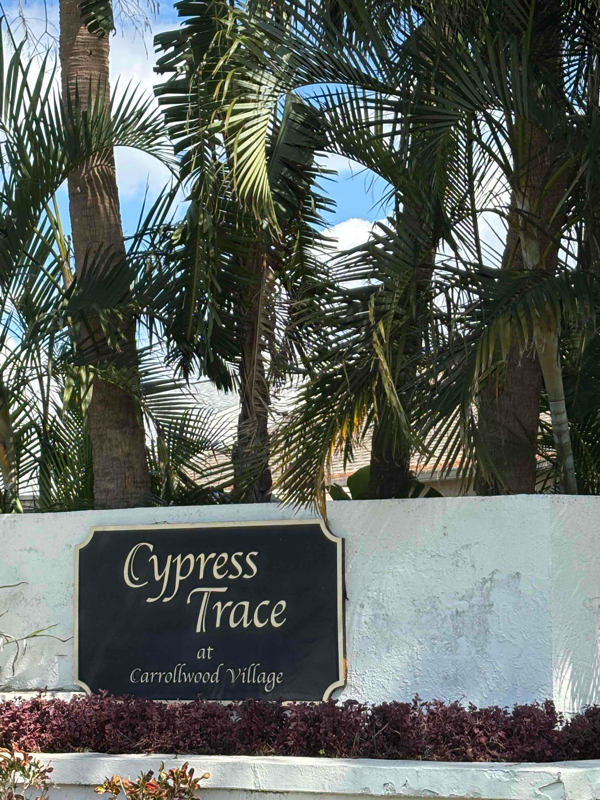 Foto del edificio - 4929 Cypress Trace Dr