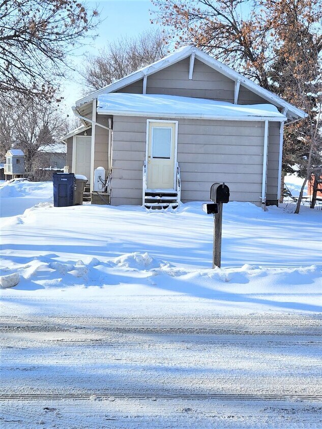 Primary Photo - 2 Bed 1 Bath