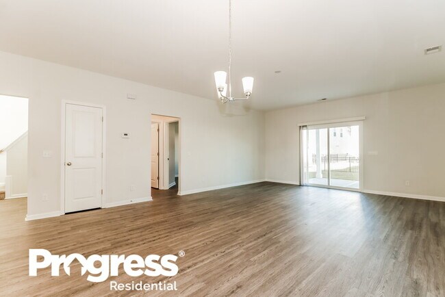 Building Photo - 107 S Trl Wy