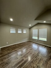 Building Photo - 1048 S 2nd St