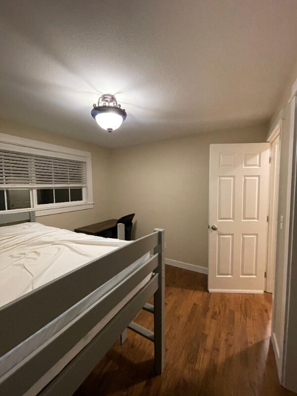 Foto del edificio - 13341 31st Ave NE