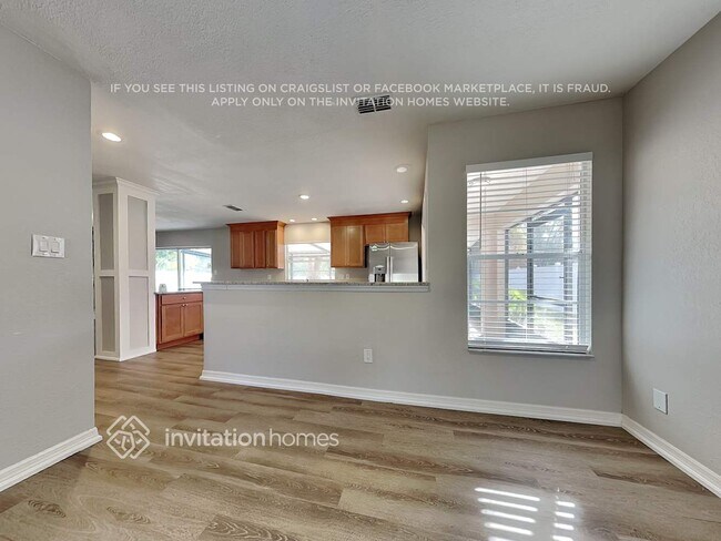 Foto del edificio - 548 Oak Creek Dr