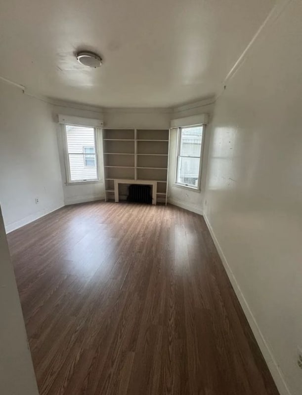 Building Photo - 2001 Amelia Ave