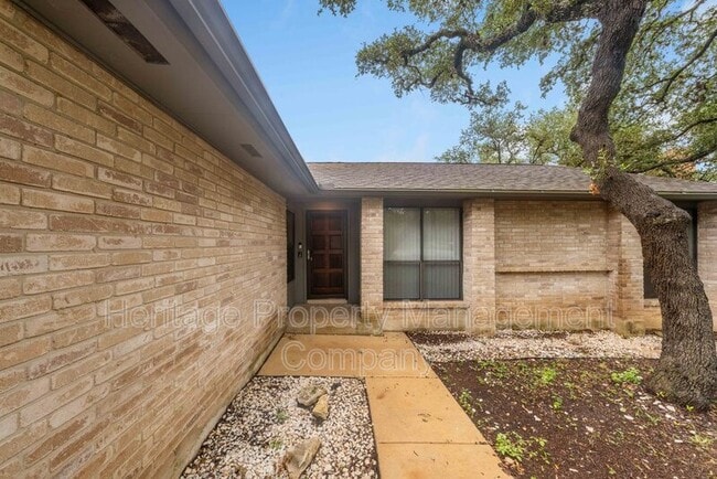 Foto del edificio - 13906 N Hills Village Dr
