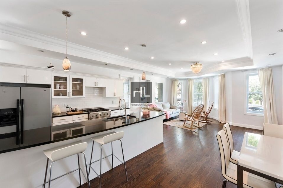 Foto principal - 142 Lenox Rd