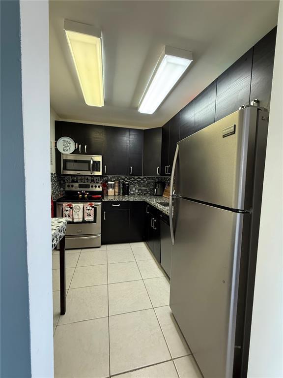 Foto del edificio - 5800 NE 22nd Way