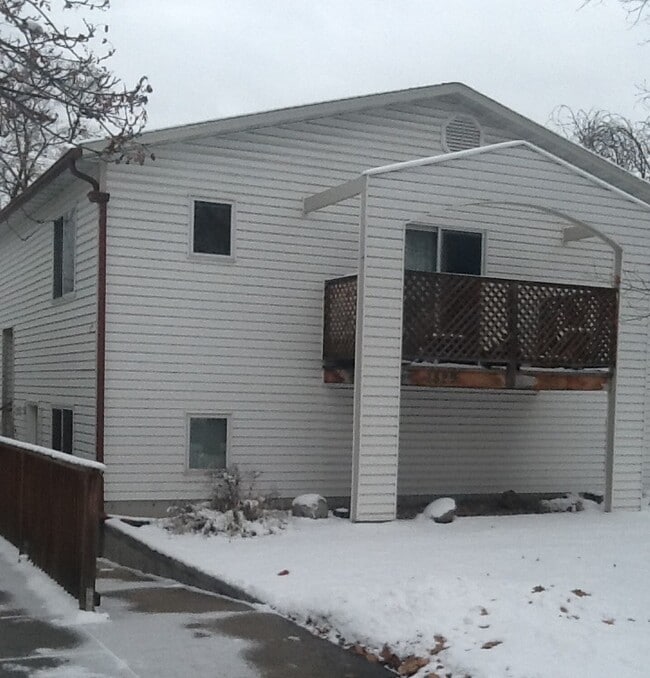 Building Photo - 1829 S 14th St W