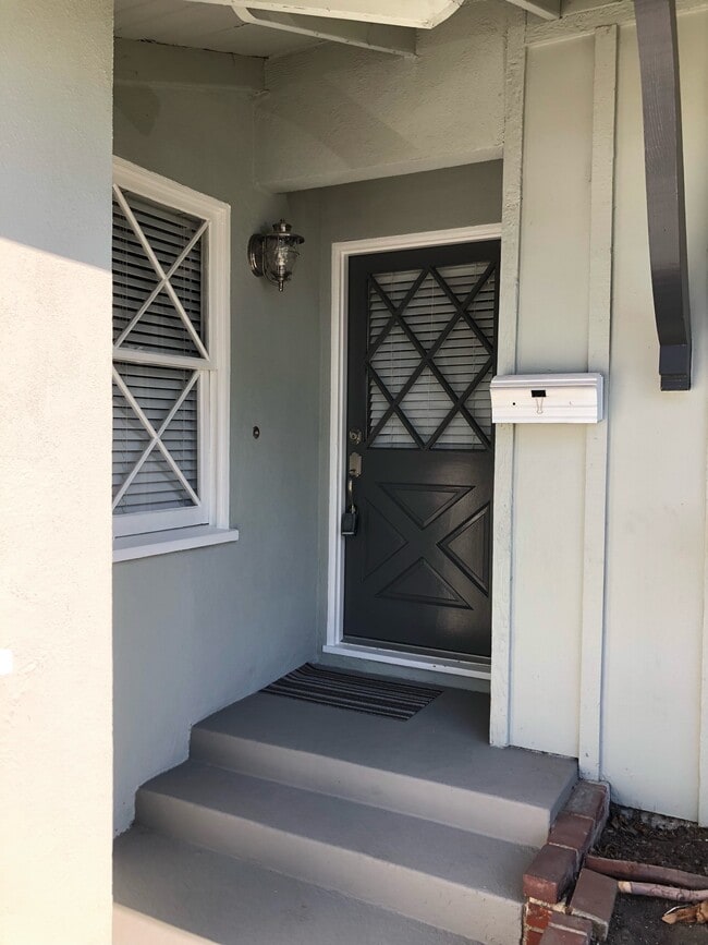 Photo - 4218 W Hill Ave (Fullerton, CA) House