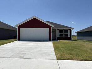 Building Photo - 208 Eagle Edge Dr