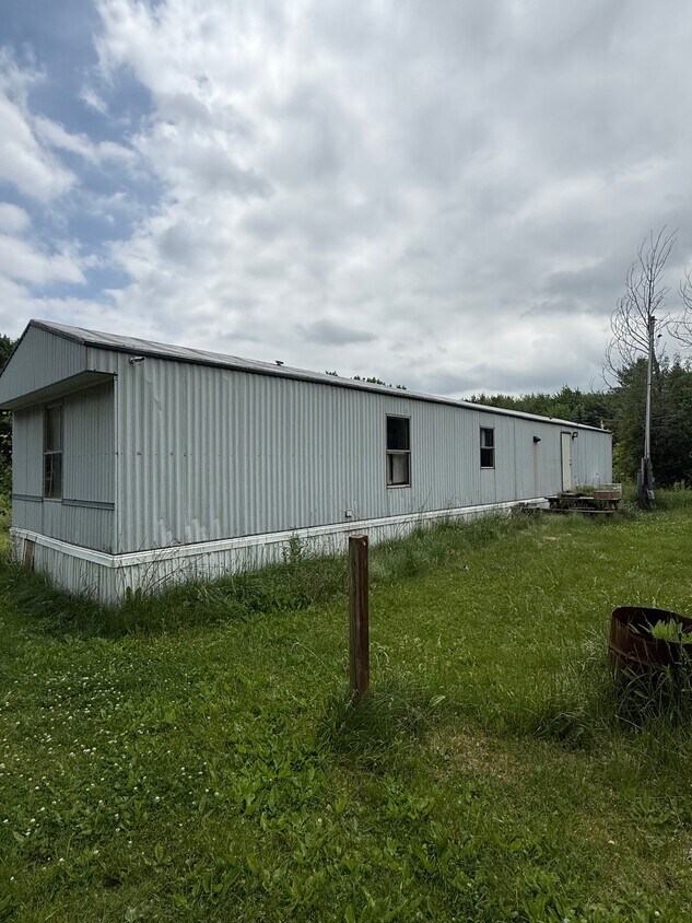 Foto del edificio - 1404 Rumbaugh Ln
