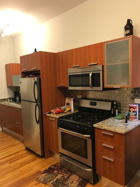 Foto del edificio - 2769 N Lincoln Ave