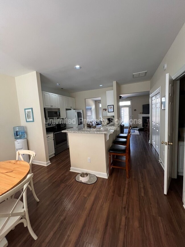 Photo - 5813 Wrightsville Ave Townhome