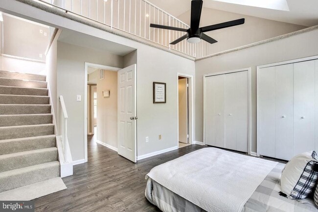 Foto del edificio - 8822 Birchwood Way