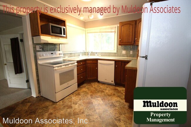 Foto del edificio - 3 br, 1.5 bath House - 1504 Custer Ave