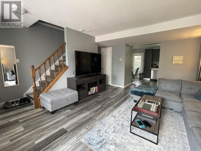 Photo du bâtiment - 70 Chapman Ct