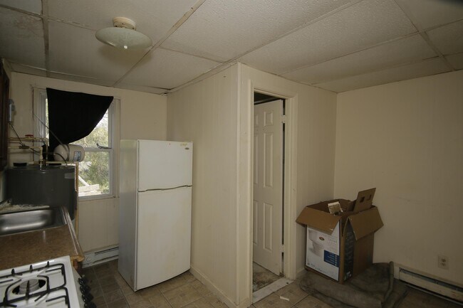 Building Photo - 508 E Patapsco Ave