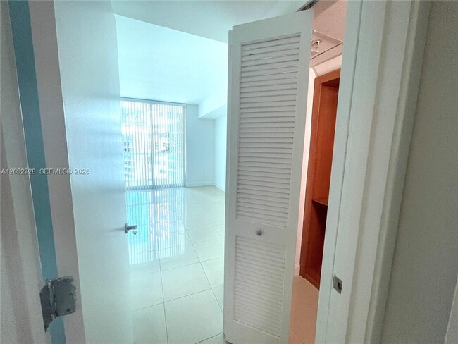 Foto del edificio - 218 SE 14th St