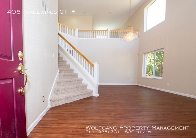 Building Photo - 405 SW Tradewinds Ct