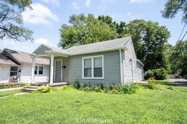 Building Photo - "Charming 3-Bedroom Home in Indianapolis –...