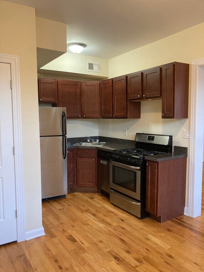 Foto del edificio - 338 Tudor Ct