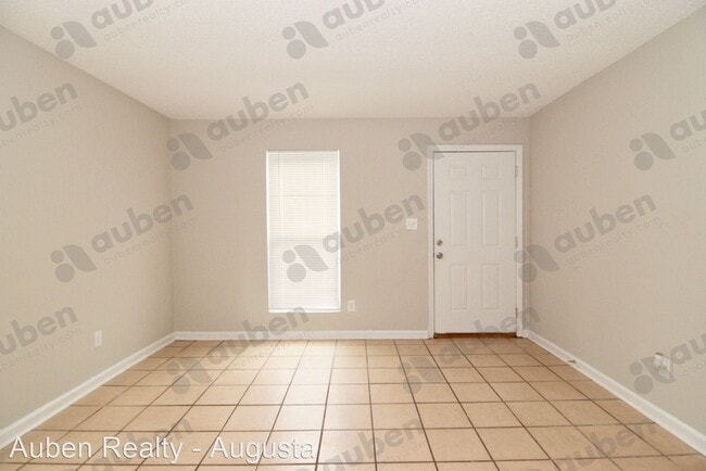 Building Photo - 2 br, 1.5 bath House - 2312 Winston Way