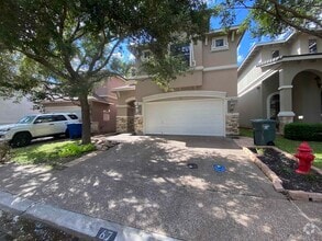 Building Photo - 9813 Sandhill Dr
