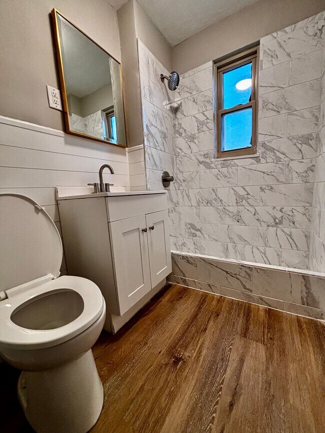 Foto del edificio - Newly Renovated 2 bedroom in Fairborn! Clo...