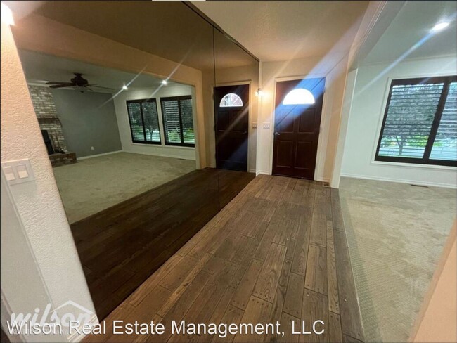 Foto del edificio - 4 br, 2 bath House - 80 Hickory Ln