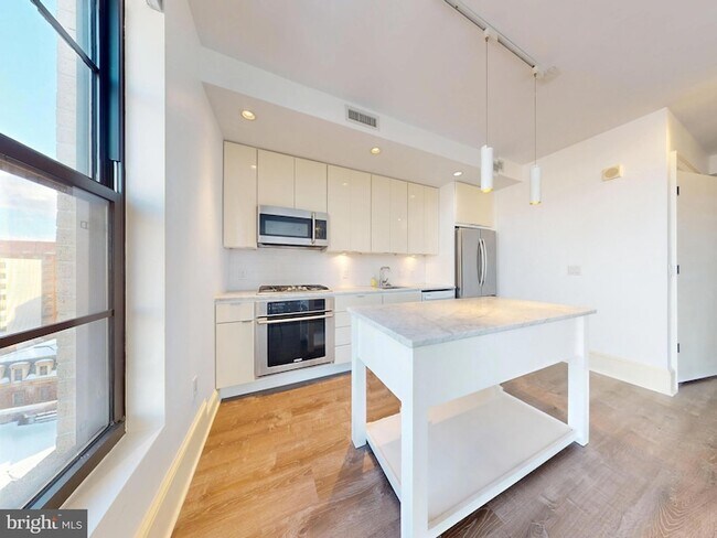 Foto del edificio - 1011 M St NW