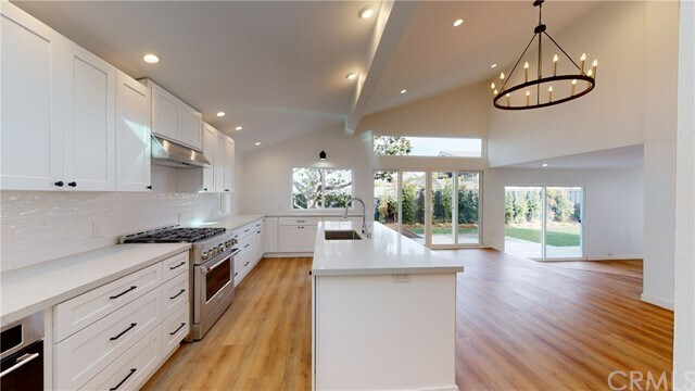 Building Photo - 1818 Port Westbourne Pl