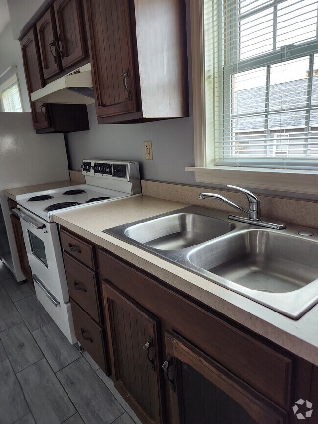 Apartments under 600 in Loyalhanna PA 1 Rentals