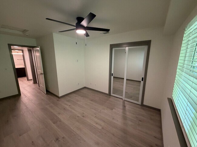 Foto del edificio - 7330 Stratford Pl