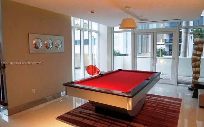 Building Photo - 41 SE 5th St