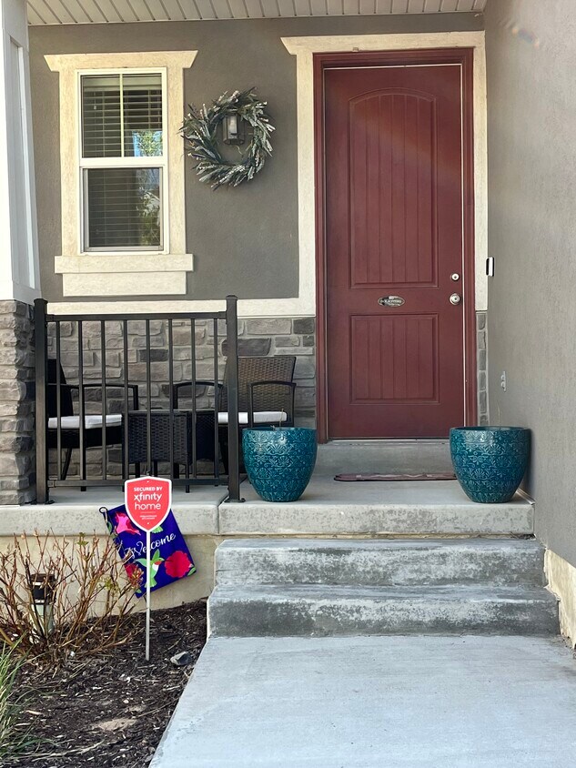 283 W Willow Creek Dr, Saratoga Springs, UT 84045 House for Rent in