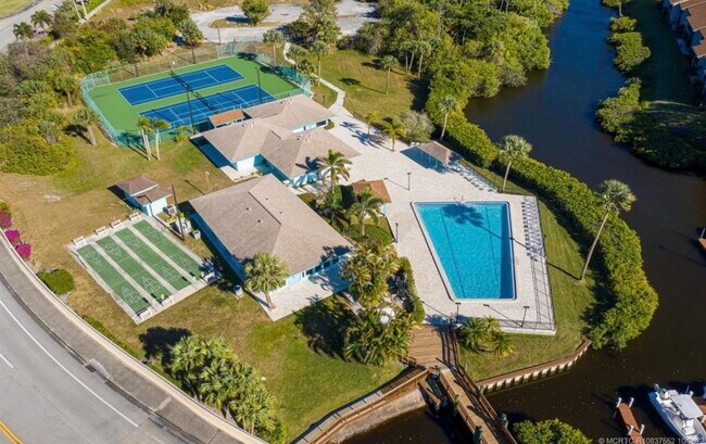 Clubhouse and pool - 1350 NE 14th Ct