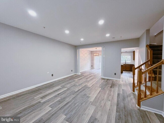 Foto del edificio - 9837 Sherwood Farm Rd