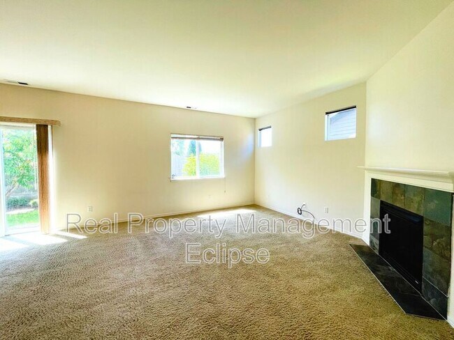 Foto del edificio - 8100 88th St NE
