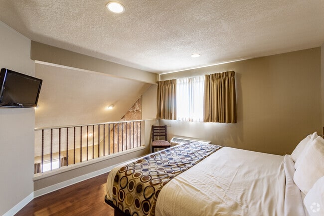 Loft Bedroom - Main Street Residences