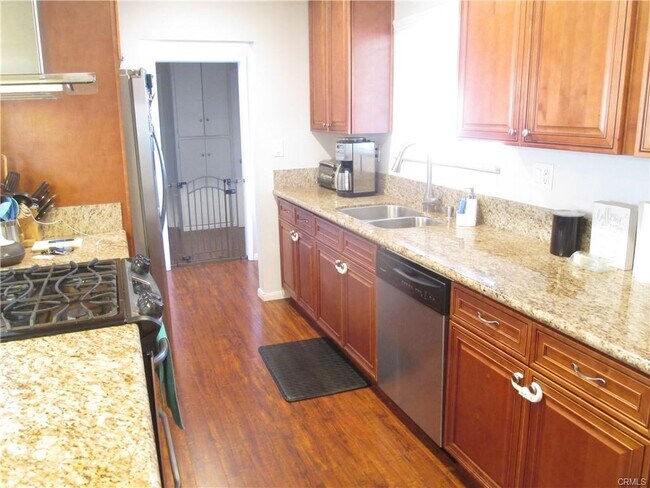 Building Photo - 2281 Faust Ave