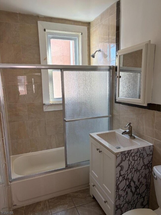 Foto del edificio - 3 Mass Ct