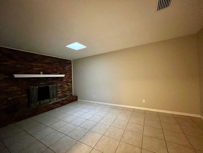 Foto del edificio - 3029 Sleepy Hill Rd