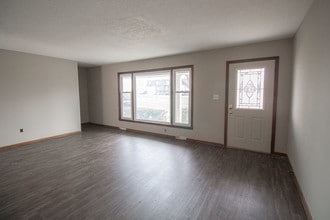 Building Photo - 213 E El Cortez Dr