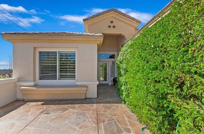 Building Photo - 78995 Spirito Ct