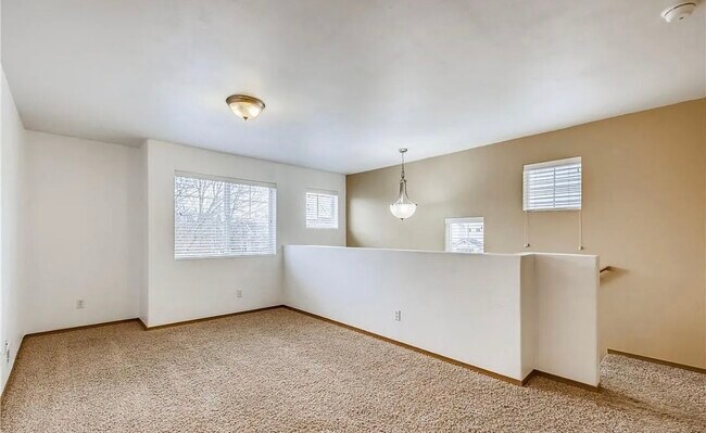 Foto del edificio - 1819 190th Street Court East